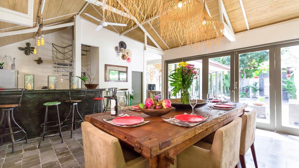 Luxury Villa Kudeta 300M Beach And Heart Of Seminyak Εξωτερικό φωτογραφία